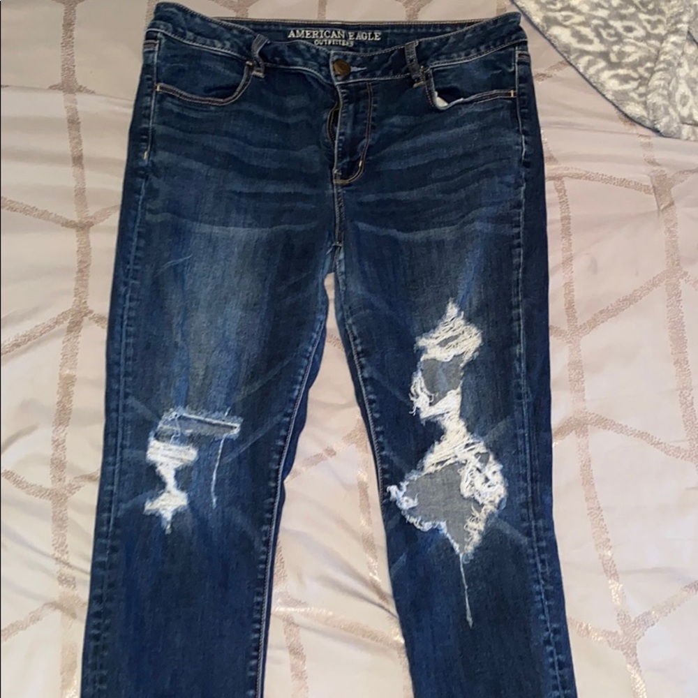 American Eagle Distressed Hi-Rise Jeggings